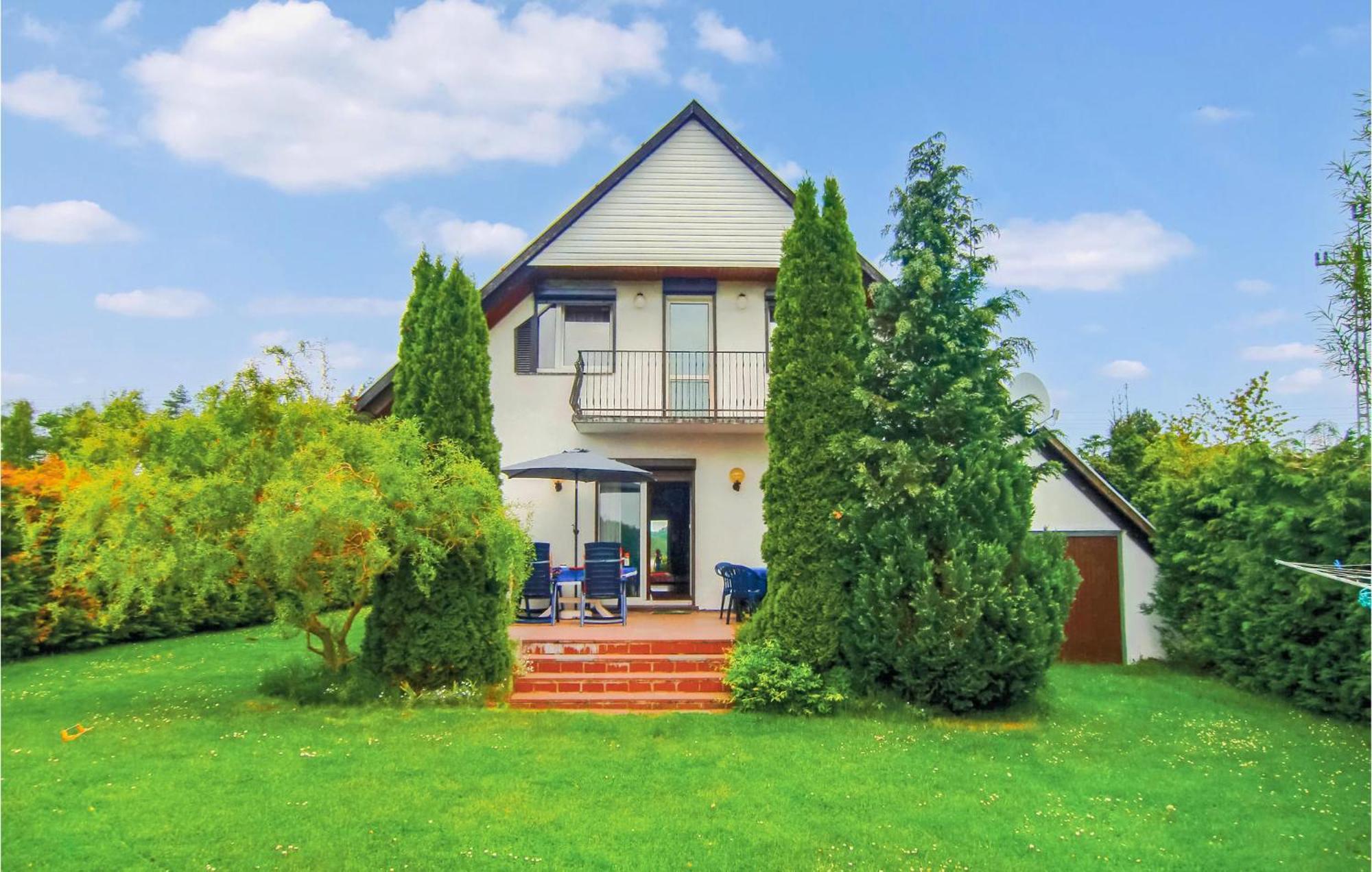 Amazing Home In Kolczewo With Sauna Екстер'єр фото