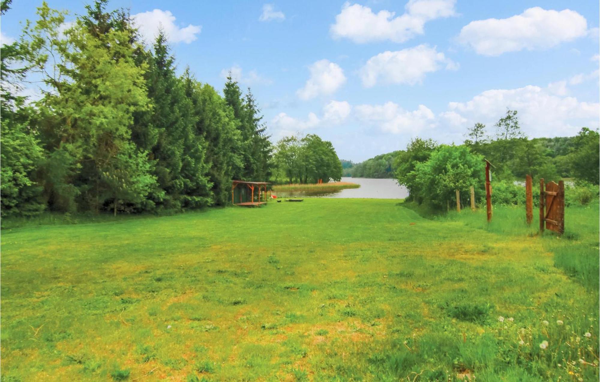 Amazing Home In Kolczewo With Sauna Екстер'єр фото